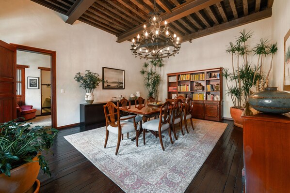 Suite Mirila | Restauration dans la chambre