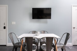 Departamento familiar, varias camas, para no fumadores | Servicio a la habitación