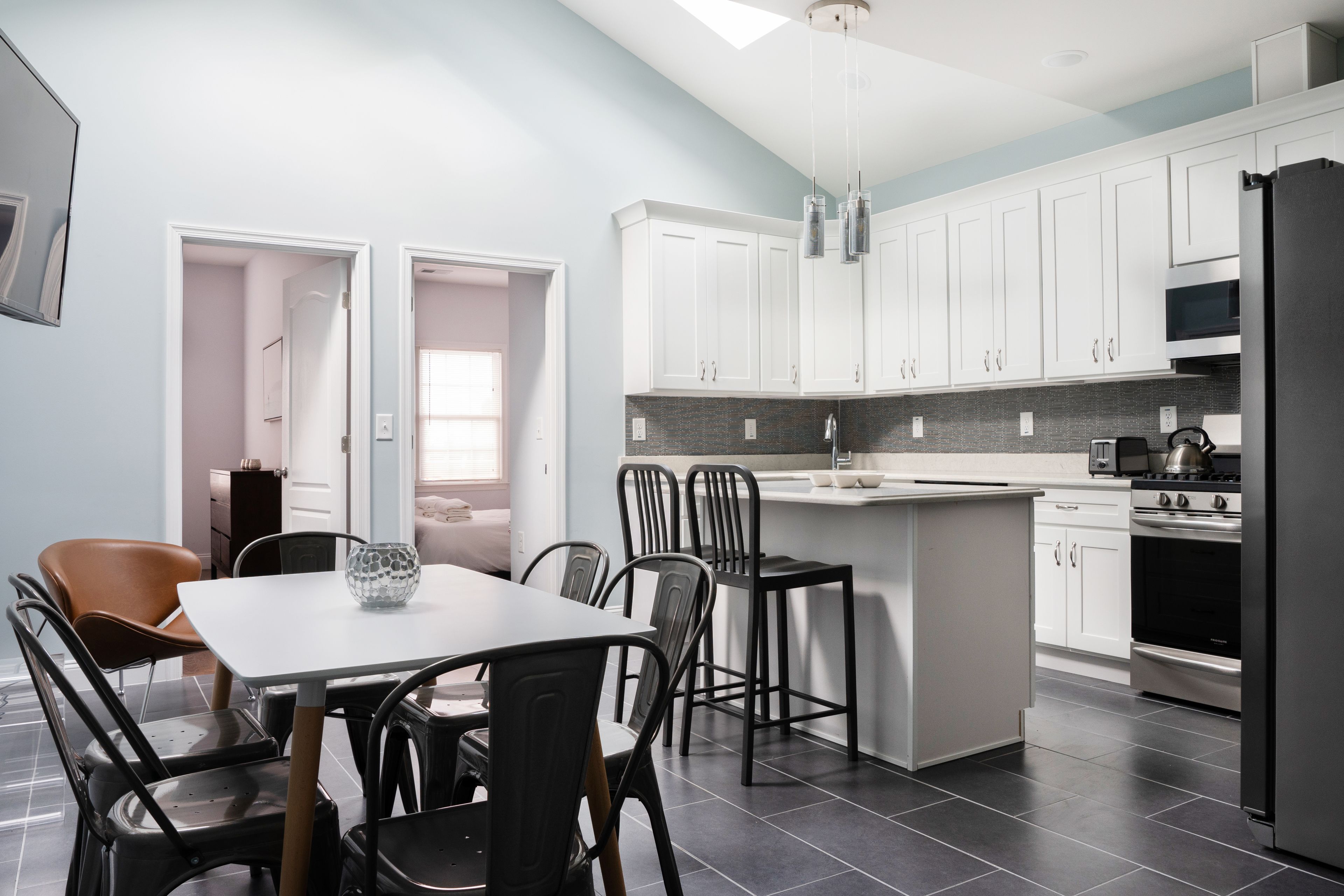 Apartemen Keluarga, Beberapa Tempat Tidur, Bebas Asap Rokok | Dapur pribadi | Lemari es, oven, kompor, dan mesin pencuci piring