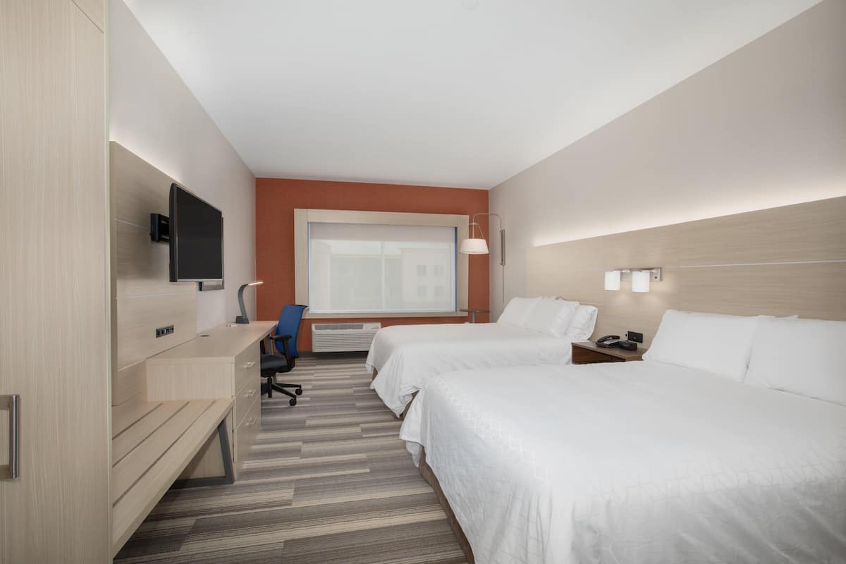 In-room safe, desk, laptop workspace, blackout drapes