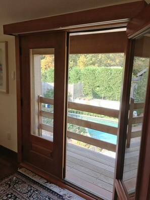 Master Guest Room | Terrace/patio - East Hampton Art House Bed & Breakfast (East Hampton)