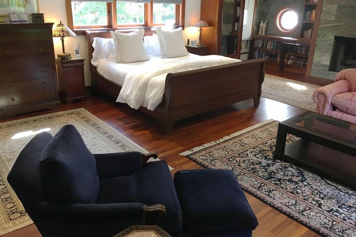 Master Guest Room