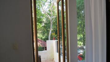 Villa Tradition, 2 chambres | Bureau, draps fournis