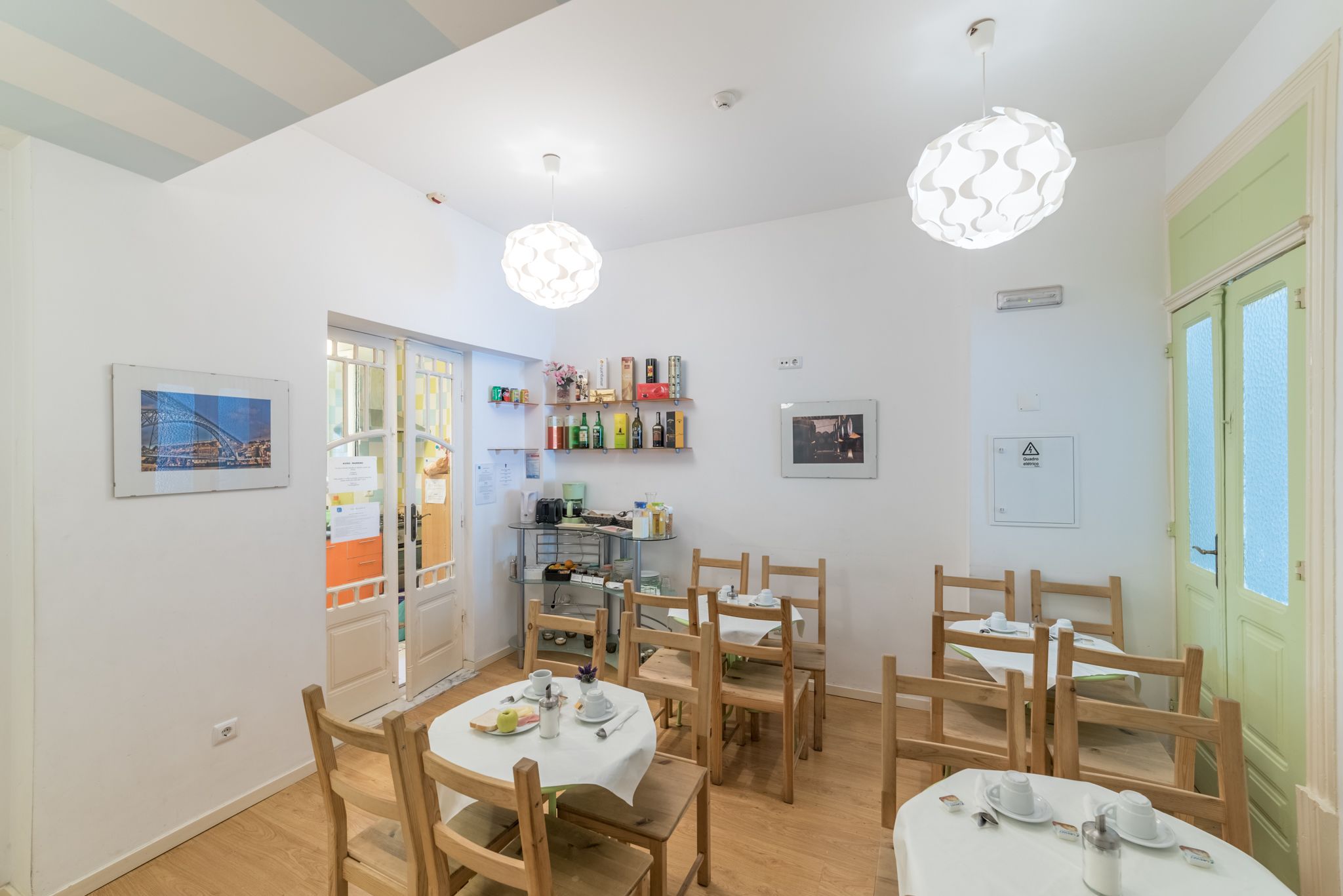 Free daily continental breakfast