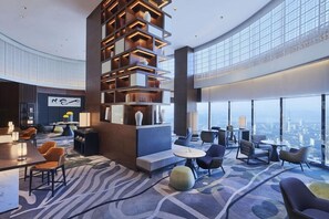 3 restaurants, breakfast, lunch, dinner served; international cuisine  - Hyatt Regency Xuzhou (Xuzhou)