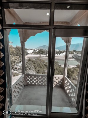 Balcony - Hotel radhika palace pushkar (Pushkar)