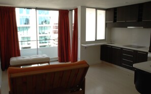Apartamento superior, 1 cama doble con sofá cama (Super Suite) | Wifi gratis y ropa de cama