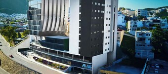 SJ Grand Hotel Monterrey