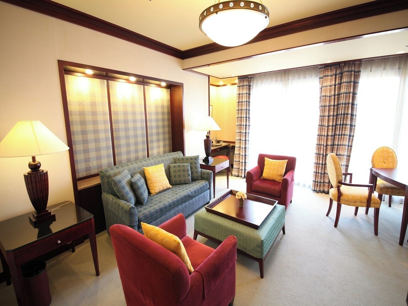 Junior Suite | In-room safe, desk, laptop workspace, soundproofing