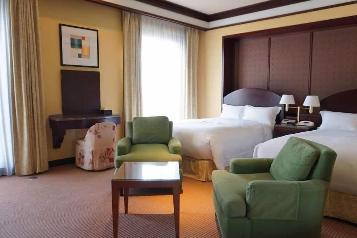 1 bedroom, minibar, in-room safe, desk