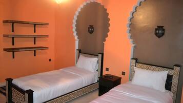 Caja de seguridad en la habitaciĂłn, cortinas blackout y wifi gratis