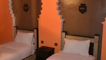 Caja de seguridad en la habitaciĂłn, cortinas blackout y wifi gratis