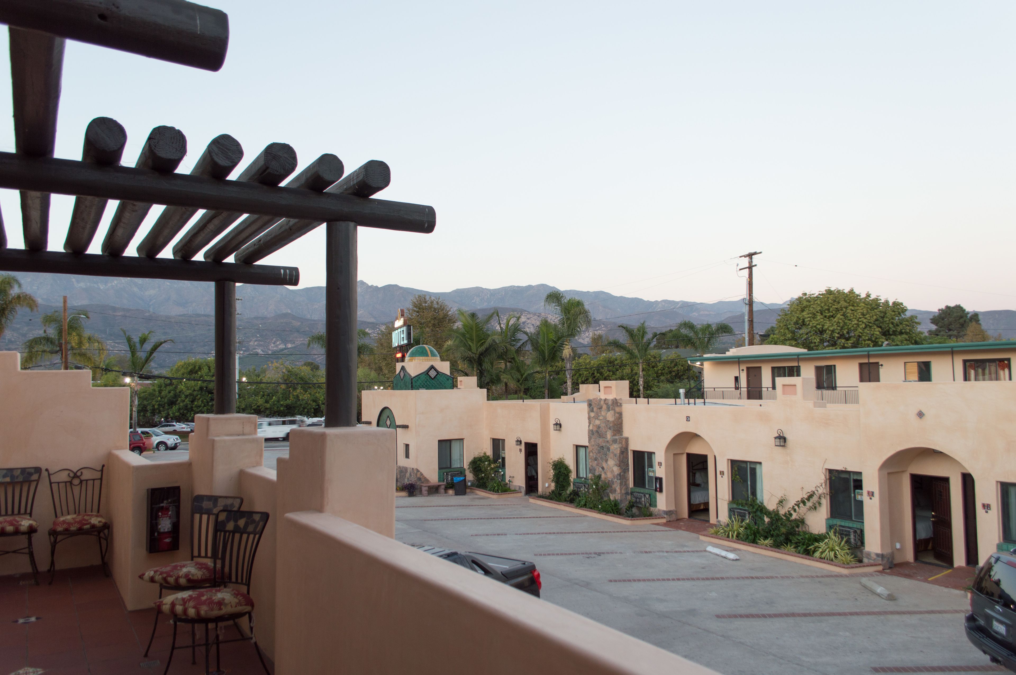 Suite, 1 King-Bett und Schlafsofa, Küche | Blick auf die Berge