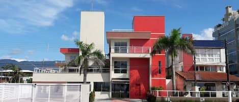 Voorkant van accommodatie