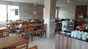 Termasuk sarapan bufet setiap hari