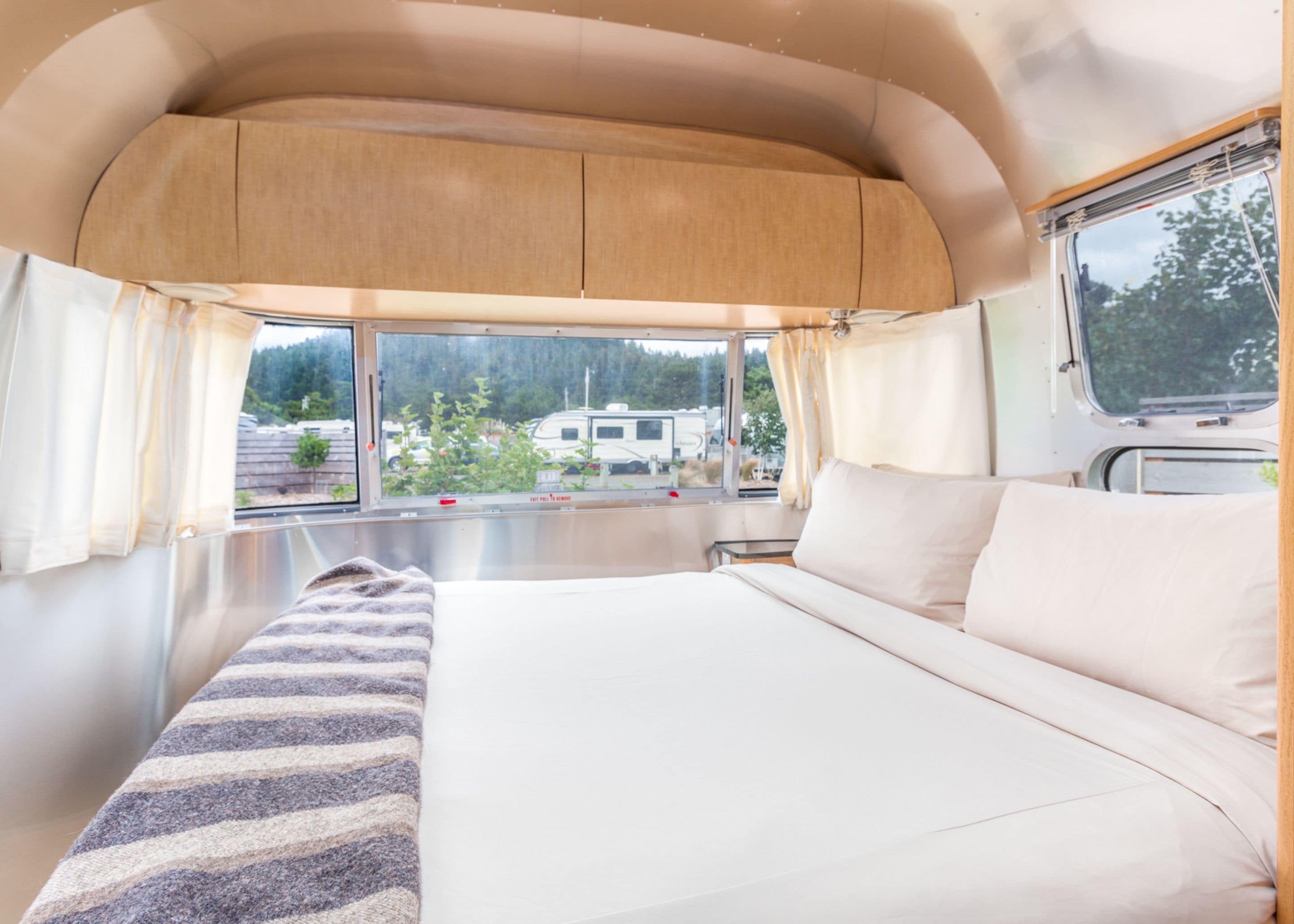 Signature-huone, 1 keskisuuri parisänky, keittiö, rannalla (SWITCHBACK) | Yksilöllisesti kalustettu, ilmainen Wi-Fi