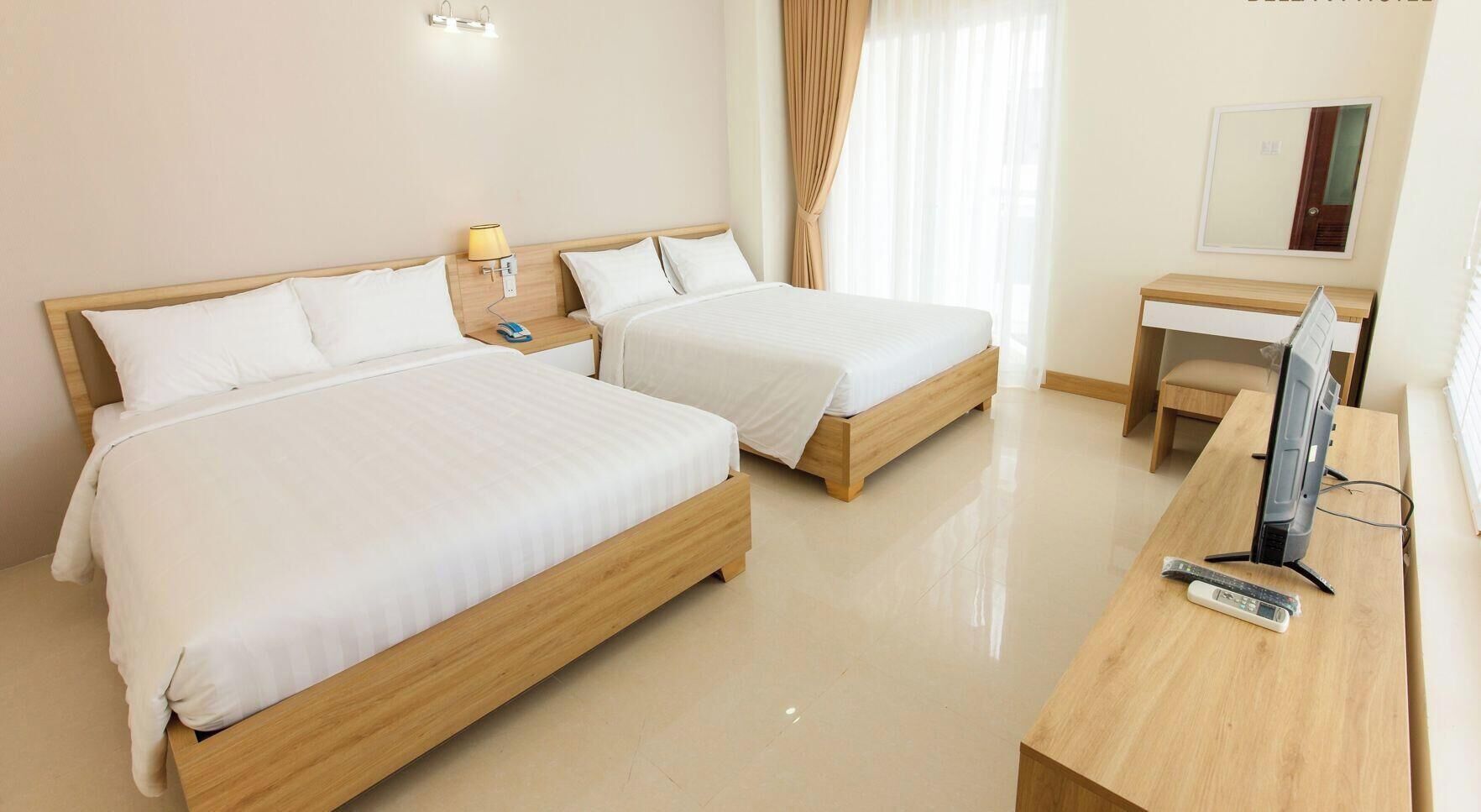 Minibar, laptop workspace, soundproofing, free WiFi
