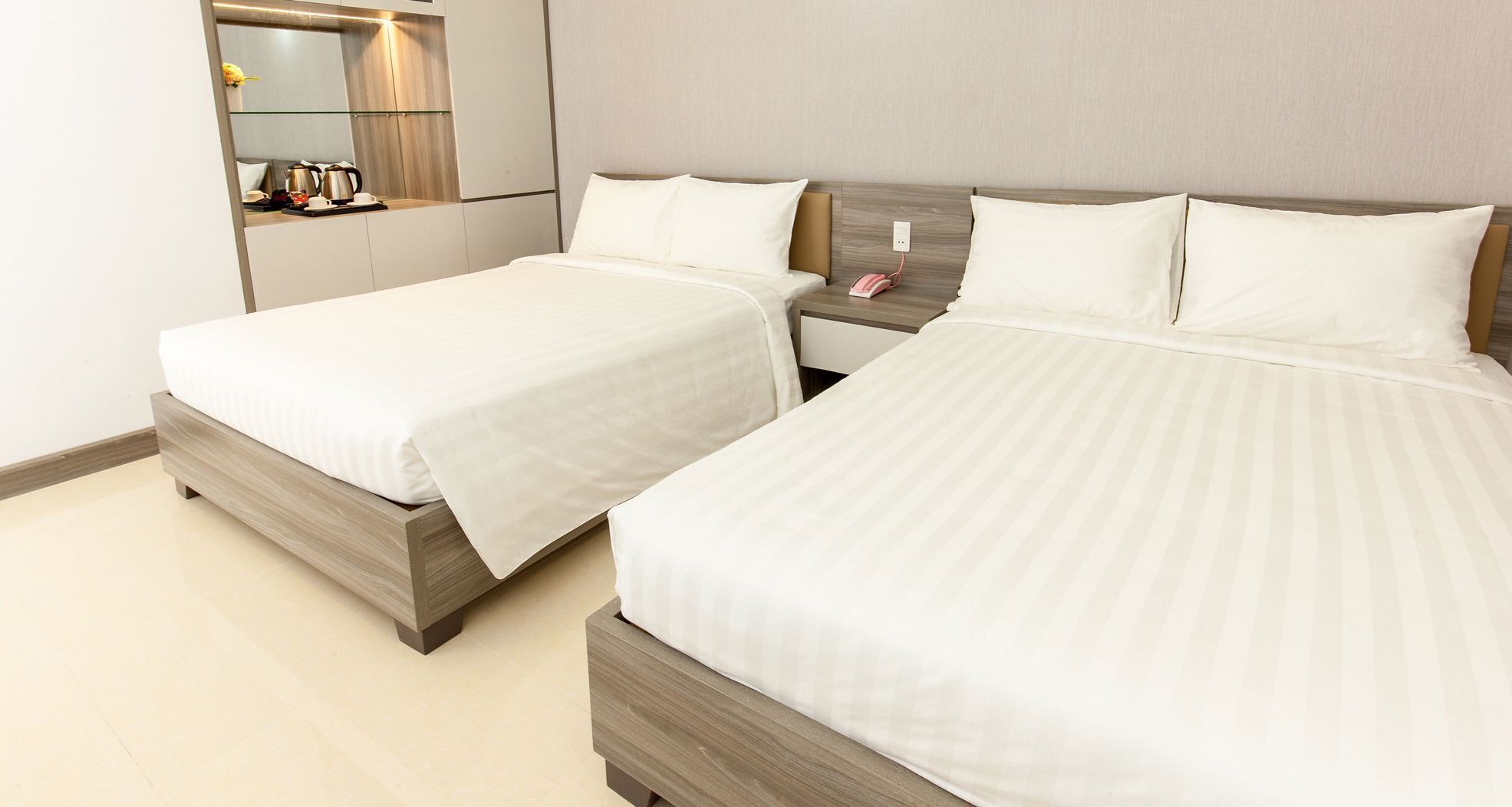 Minibar, laptop workspace, soundproofing, free WiFi