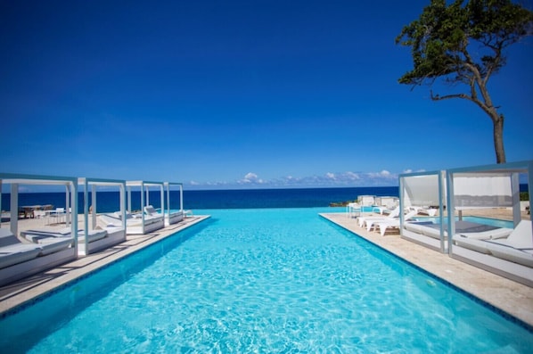 Udendørs pool