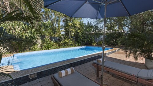 Ninteen on Nudl - Tropical style living