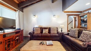 Smart TV, fireplace, DVD player