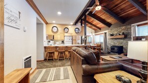 Smart TV, fireplace, DVD player