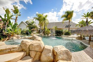 Outdoor pool - Relaxing Wine Country Estate w/BAR+SPA+POOL+BBQ+VBALL+SOCCER (Temecula)