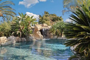 Outdoor pool - Relaxing Wine Country Estate w/BAR+SPA+POOL+BBQ+VBALL+SOCCER (Temecula)