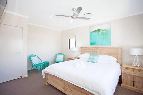 4 chambres, bureau, fer et planche à repasser, Wi-Fi