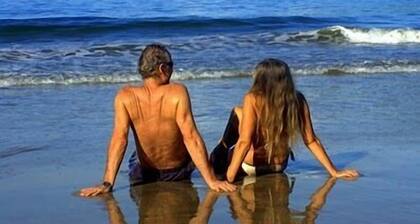 Spectacular Sunsets, Ridge Top Ocean View, Romantic Tropical Cottage