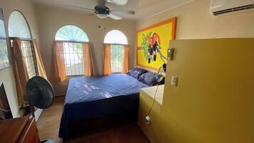 1 bedroom, desk, iron/ironing board, free WiFi