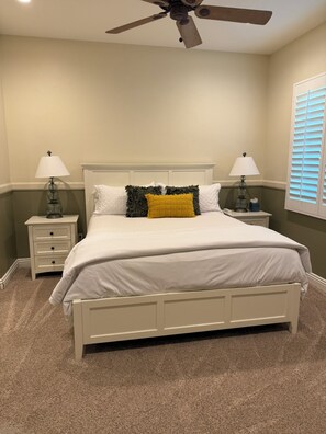4 bedrooms, desk, iron/ironing board, free WiFi