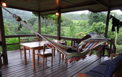 Quiet Rainforest Mountain House near Volcano Arenal. Next to Hot Springs resort