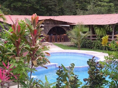 Quiet Rainforest Mountain House near Volcano Arenal. Next to Hot Springs resort