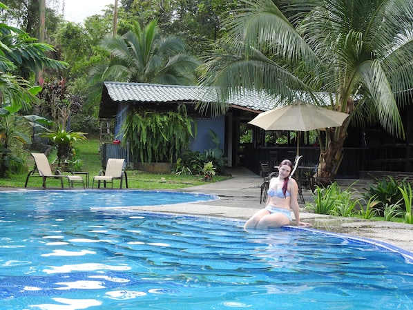 Piscine extérieure, piscine chauffée