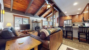 Smart TV, fireplace, DVD player