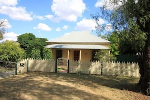 Exterior - Peppercorn Cottage Echuca (Echuca)