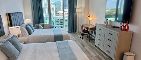 1 bedroom, in-room safe, desk, iron/ironing board