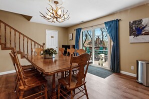 Dining - Moonridge Memories - 5 Bedroom, Hot Tub, Game Room, Pool Table (Big Bear City)