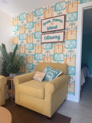 Interior - Just Beachy! Quiet Rental Steps 2 Beach/Bridge St (Bradenton Beach)