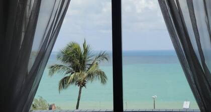 2-bedroom apartment in a 4-star hotel with sea views.