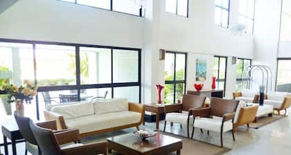 2-bedroom apartment in a 4-star hotel with sea views.