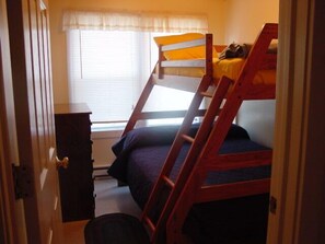 2 chambres, Wi-Fi gratuit, draps fournis