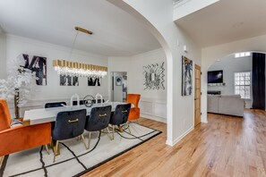 Dining - Atlanta Luxury Home (8bedrooms)  (Atlanta)