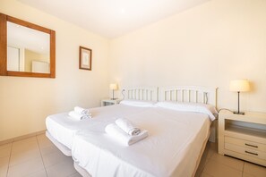 2 quartos, ferros/tábuas de passar roupa, Wi-Fi de cortesia