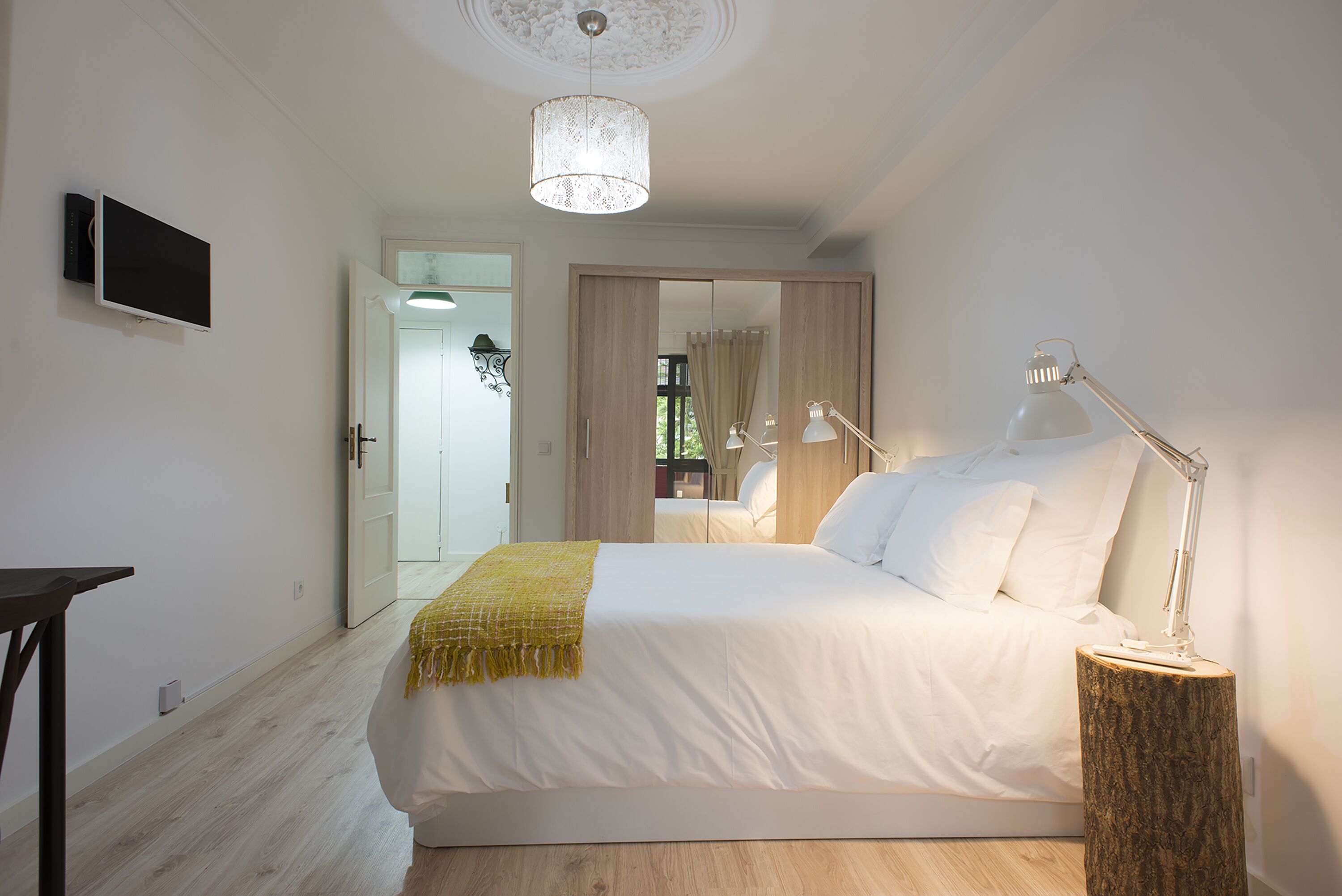 1 chambre, fer et planche à repasser, accès Internet, draps fournis