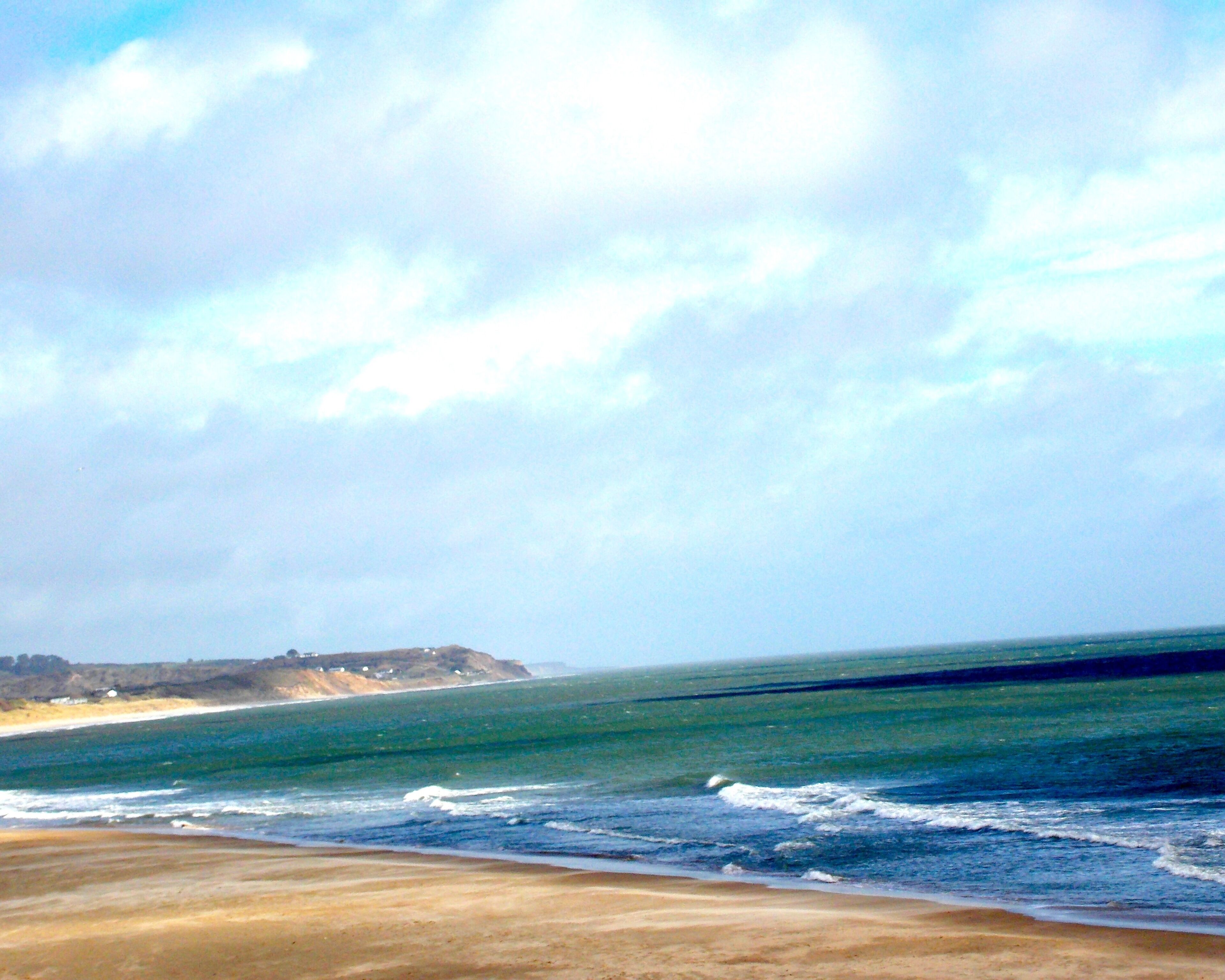 Plage à proximité, chaises longues, serviettes de plage