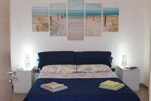 2 chambres, fer et planche à repasser, Wi-Fi gratuit, draps fournis