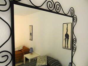 3 bedrooms, iron/ironing board, travel crib, WiFi - Practicality and good taste 5 minutes from Piazza S. Marco! (Venezia)