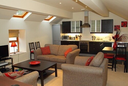 Lovely renovated Stone Cottage & Garden, great location Central Yorkshire